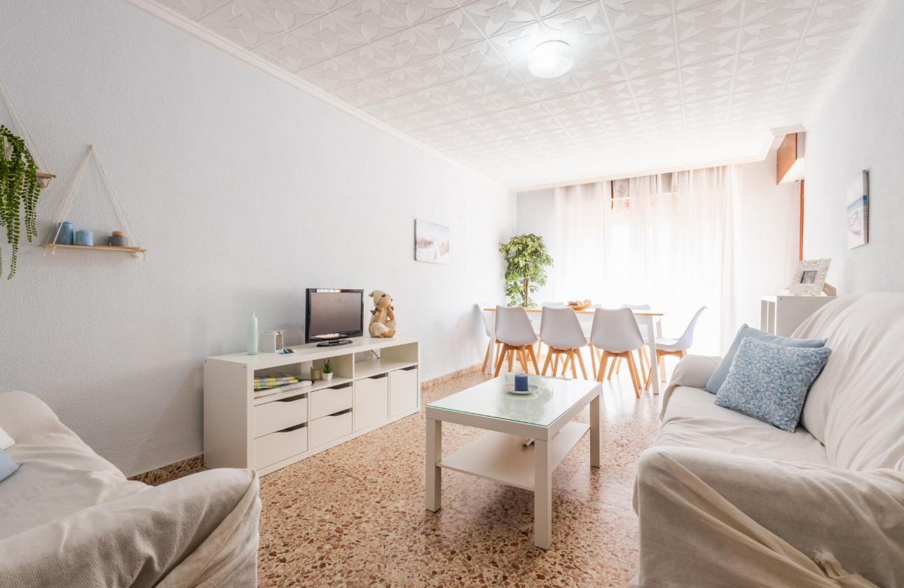 Resale - Apartment / flat - Torrevieja - playa de los naufragos