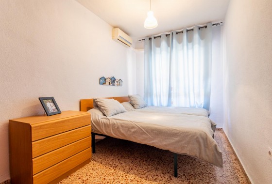 Resale - Apartment / flat - Torrevieja - playa de los naufragos