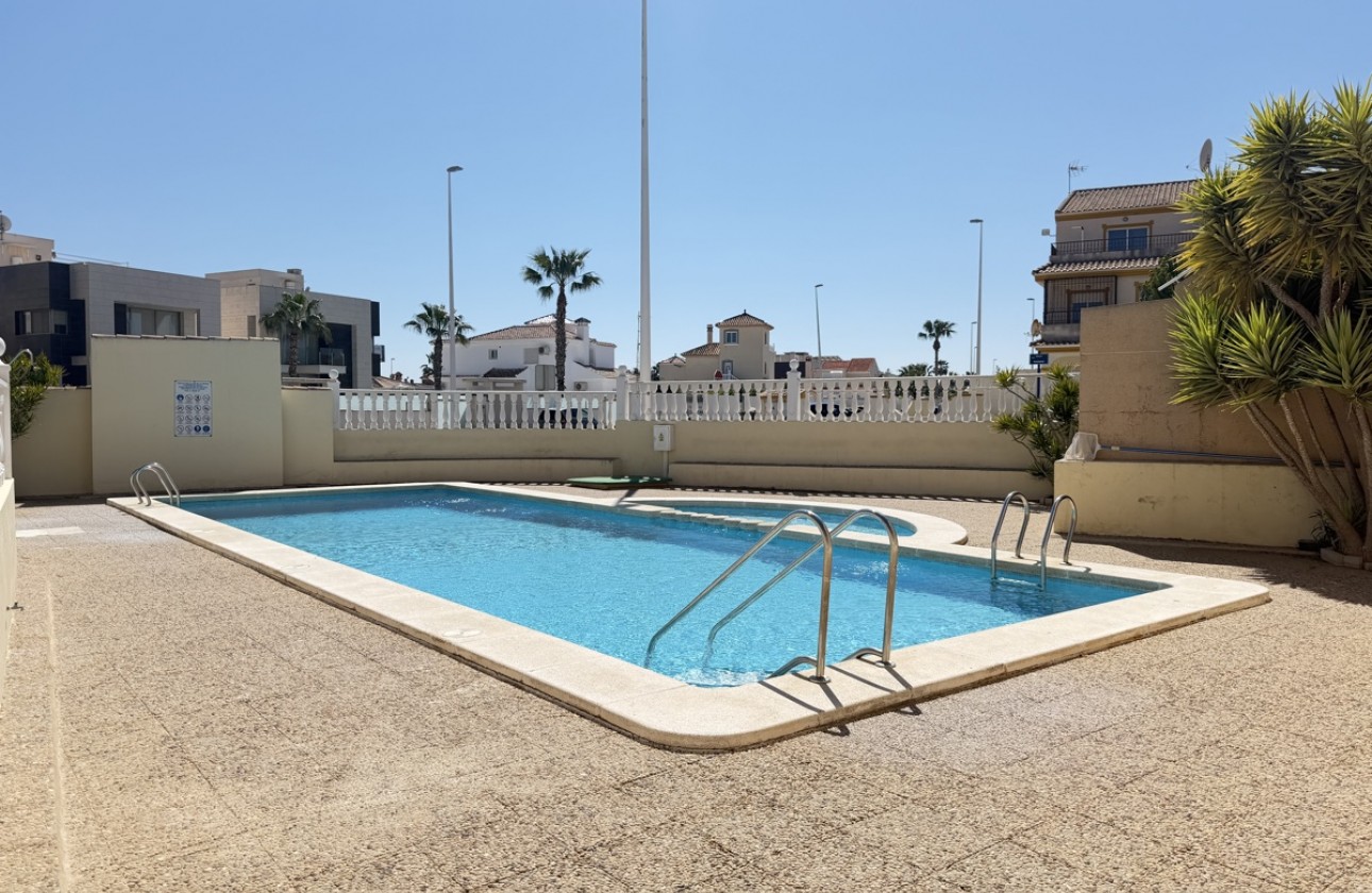 Resale - Apartment / flat - La Zenia
