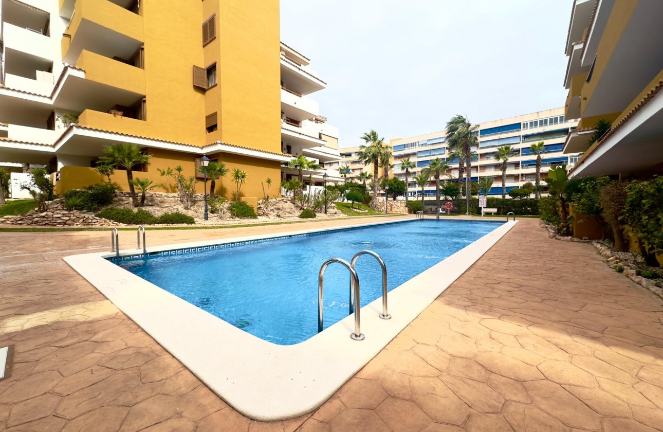 Revente - Appartement - Torrevieja - Punta prima