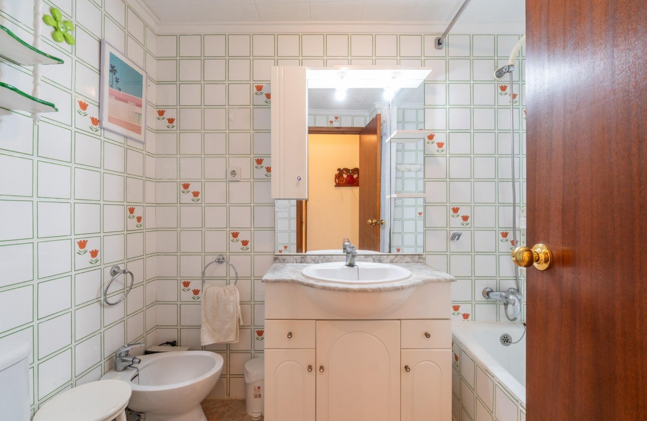 Reventa - Apartamento / piso - Torrevieja - Playa del cura