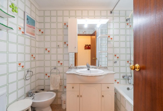 Reventa - Apartamento / piso - Torrevieja - Playa del cura