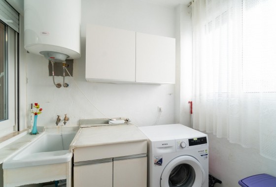 Reventa - Apartamento / piso - Torrevieja - Playa del cura