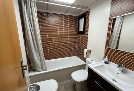 Resale - Apartment / flat - Torrevieja - La Mata pueblo