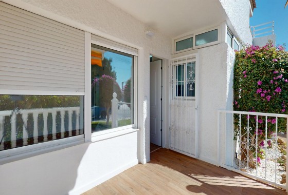 Resale - Bungalow - Orihuela Costa - Villamartín