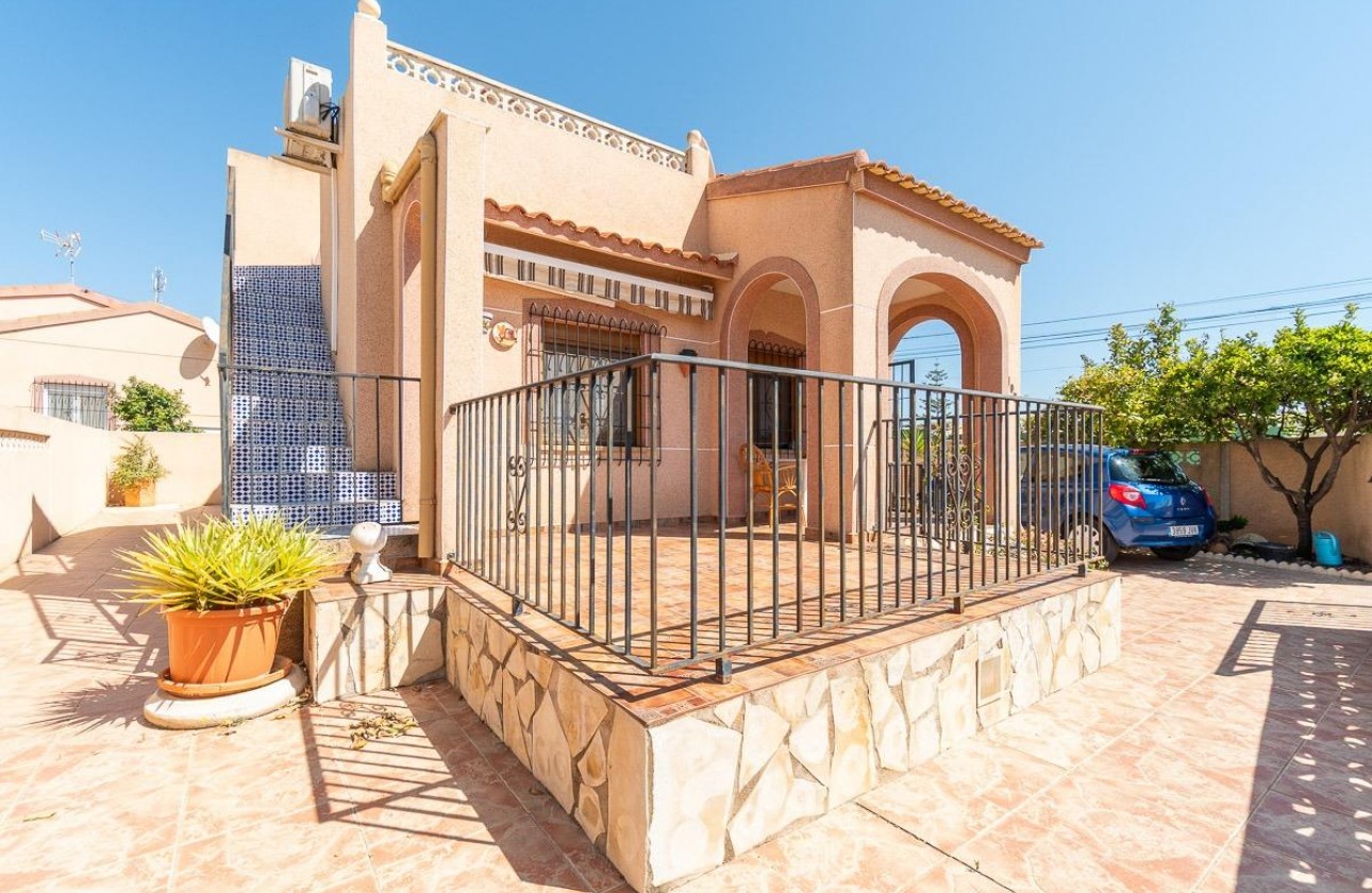 Resale - Villa - San Fulgencio - La Marina
