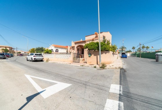 Resale - Villa - San Fulgencio - La Marina