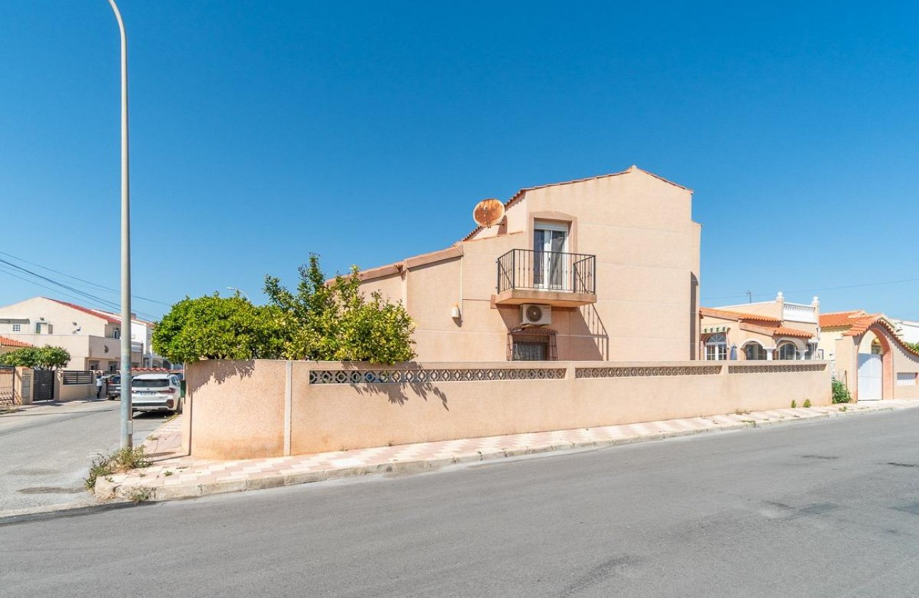Resale - Villa - San Fulgencio - La Marina