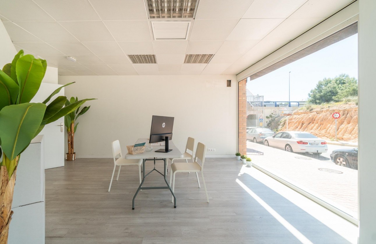 Location à long terme - Commercial - Orihuela Costa - Playa Flamenca