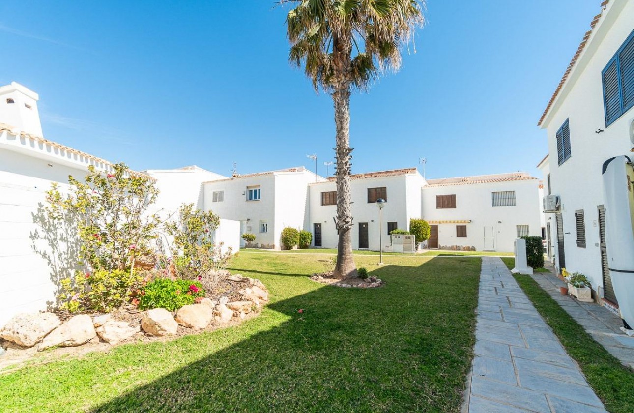 Reventa - Chalet - Orihuela Costa - Playa Flamenca