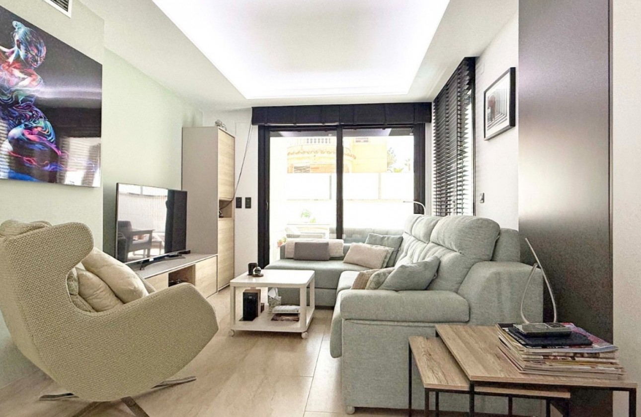 Revente - Villa - Orihuela Costa - Villamartín