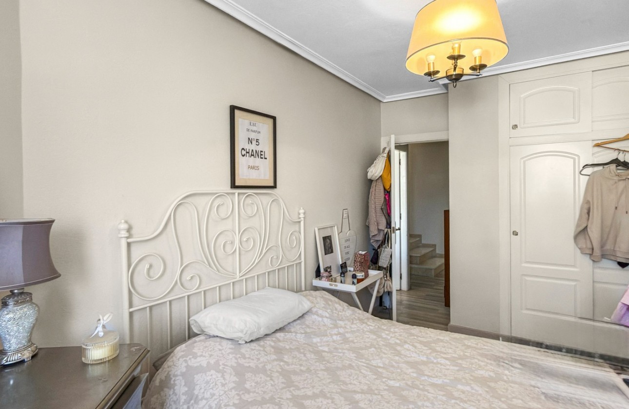 Revente - Villa - Orihuela Costa - La Florida