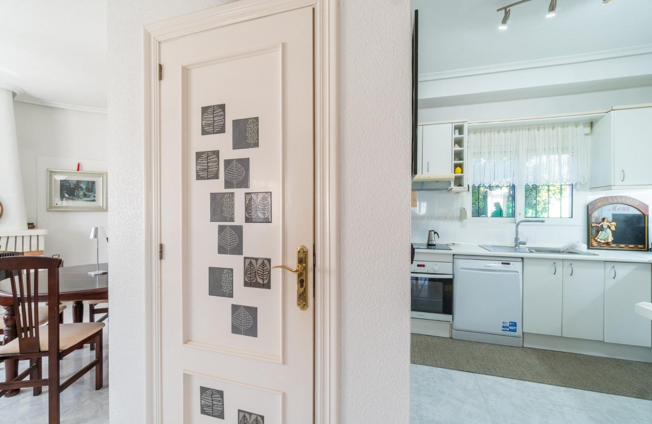 Revente - Villa - Orihuela Costa - La Zenia