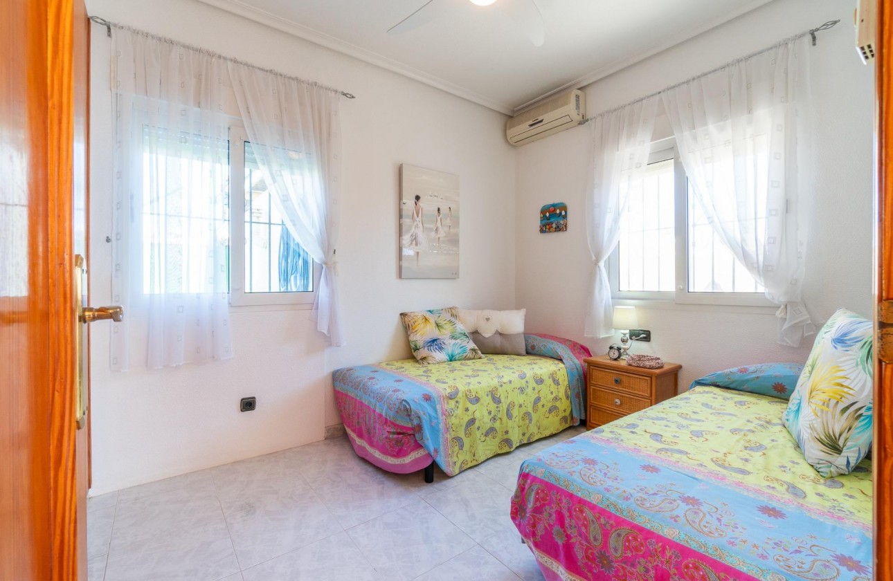 Revente - Villa - Orihuela Costa - La Zenia