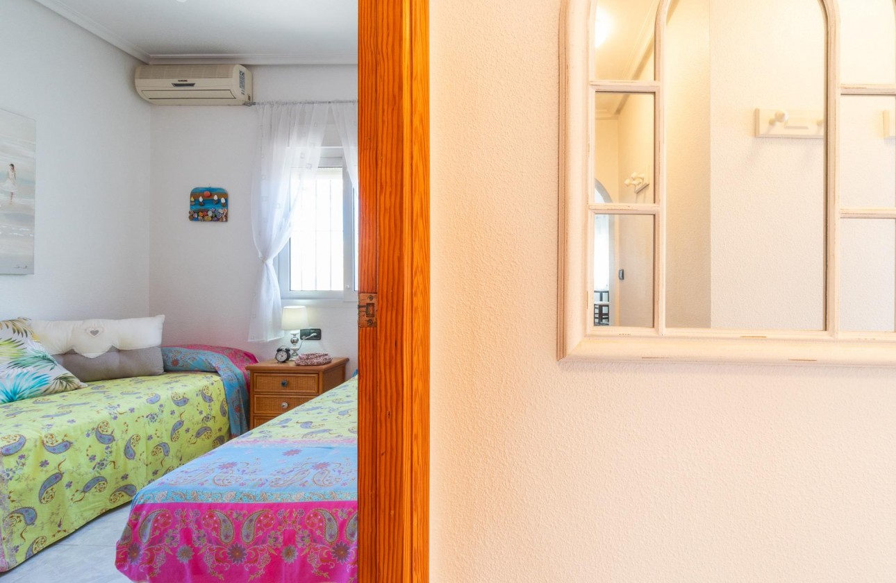 Revente - Villa - Orihuela Costa - La Zenia