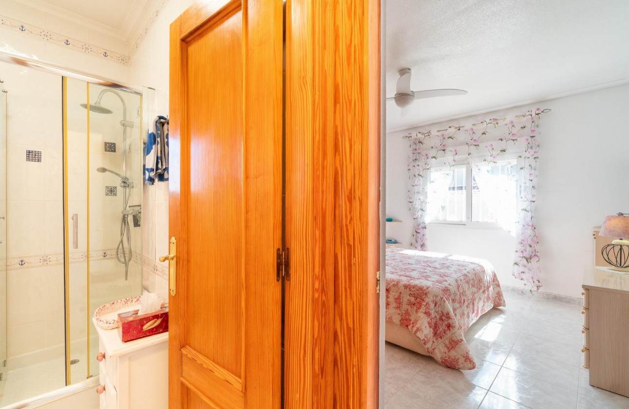 Revente - Villa - Orihuela Costa - La Zenia