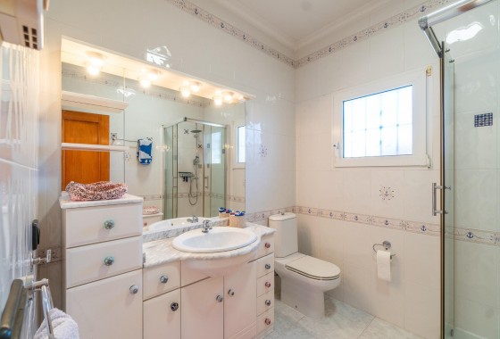 Revente - Villa - Orihuela Costa - La Zenia