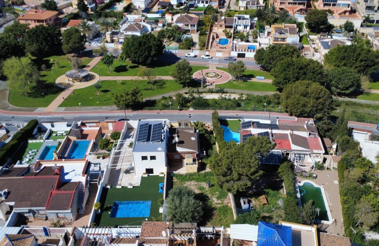 Revente - Villa - Torrevieja - Los balcones