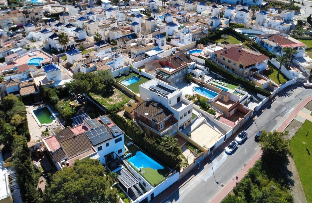 Revente - Villa - Torrevieja - Los balcones