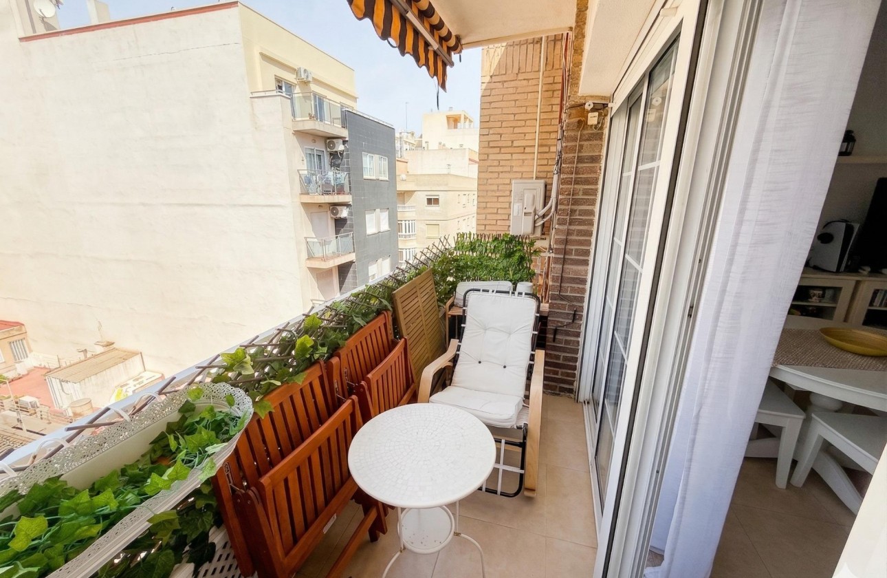 Revente - Appartement - Torrevieja - Centro