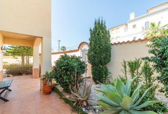 Resale - Villa - Torrevieja - Cala de cabo cervera