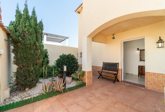 Resale - Villa - Torrevieja - Cala de cabo cervera