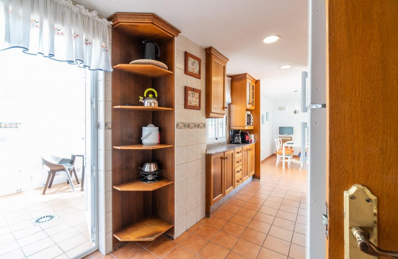 Resale - Villa - Torrevieja - Cala de cabo cervera