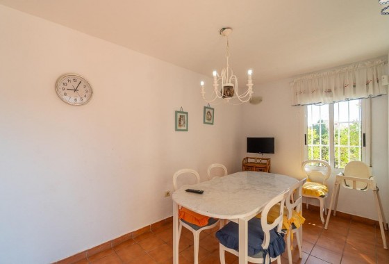 Resale - Villa - Torrevieja - Cala de cabo cervera