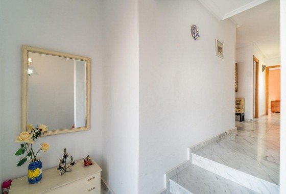 Resale - Villa - Torrevieja - Cala de cabo cervera