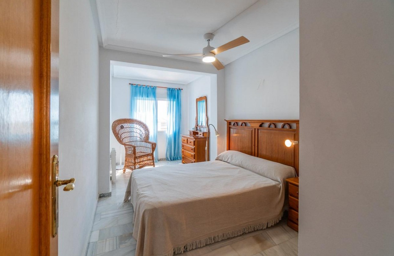 Resale - Villa - Torrevieja - Cala de cabo cervera