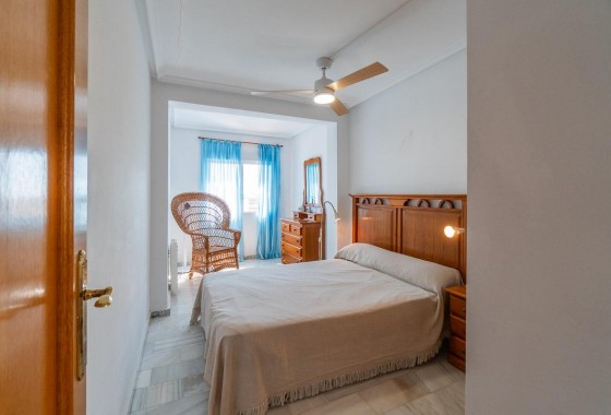 Resale - Villa - Torrevieja - Cala de cabo cervera