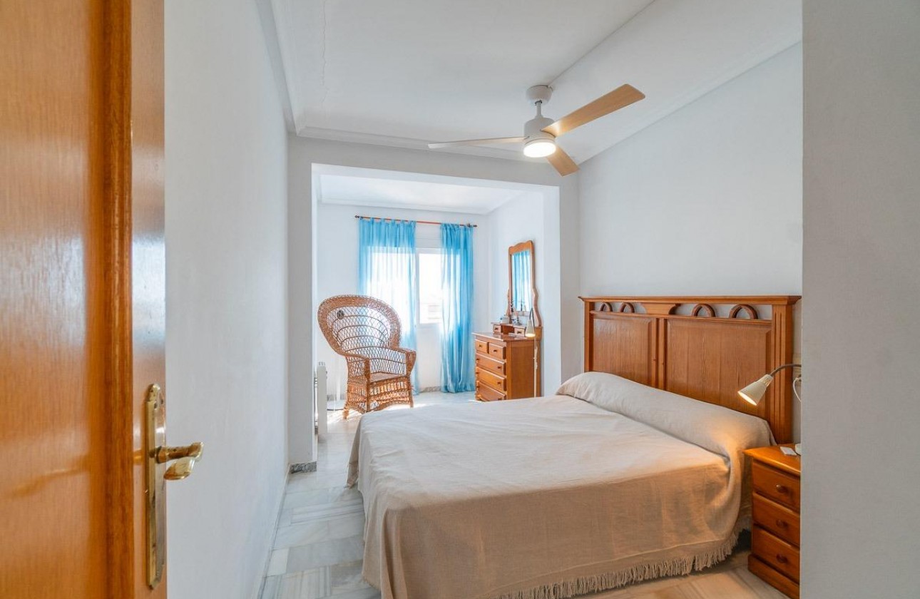 Resale - Villa - Torrevieja - Cala de cabo cervera