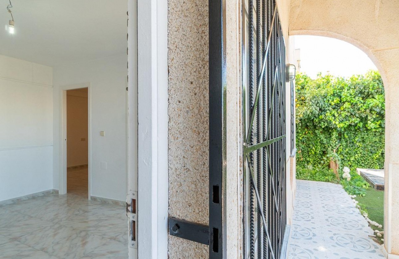 Revente - Villa - Torrevieja - Carrefour