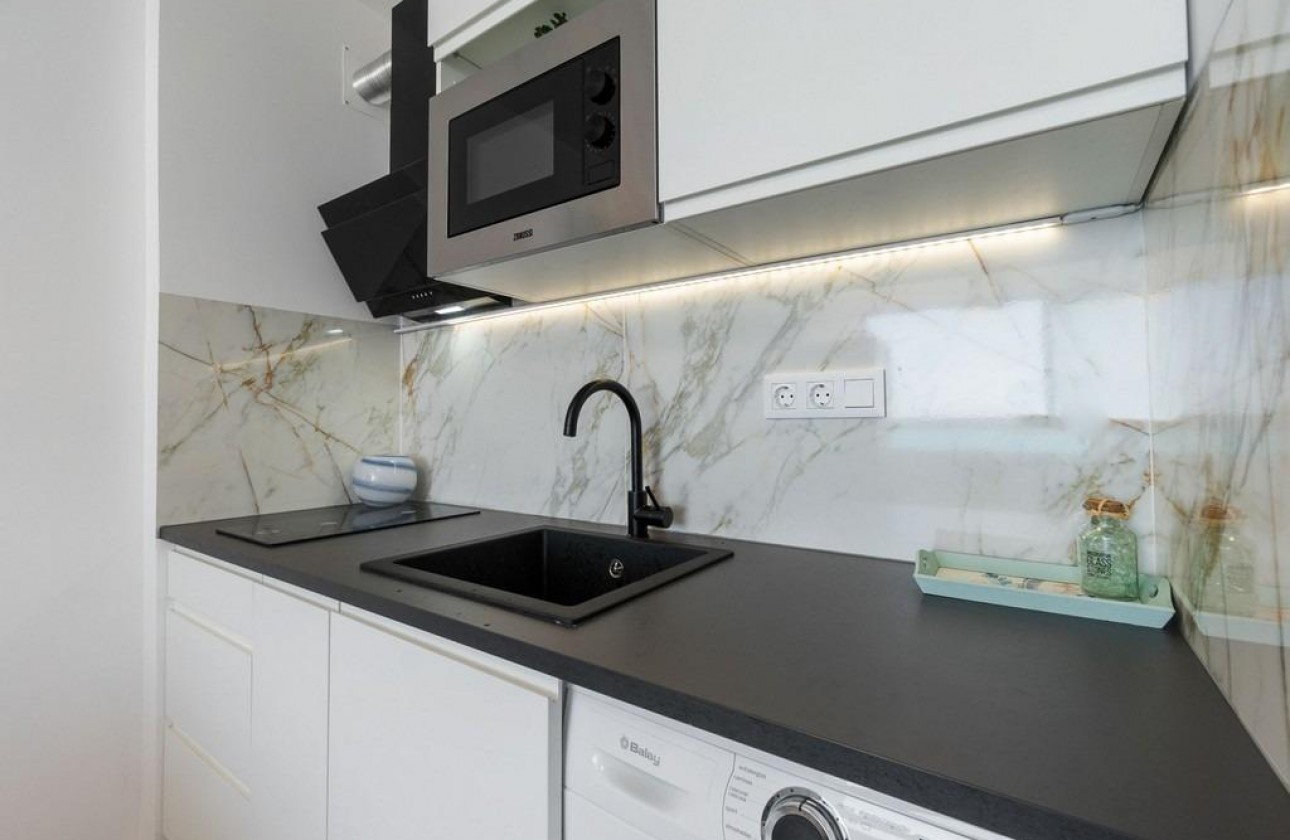 Resale - Apartment / flat - Torrevieja - Cabo cervera