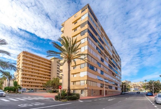 Resale - Apartment / flat - Torrevieja - Cabo cervera