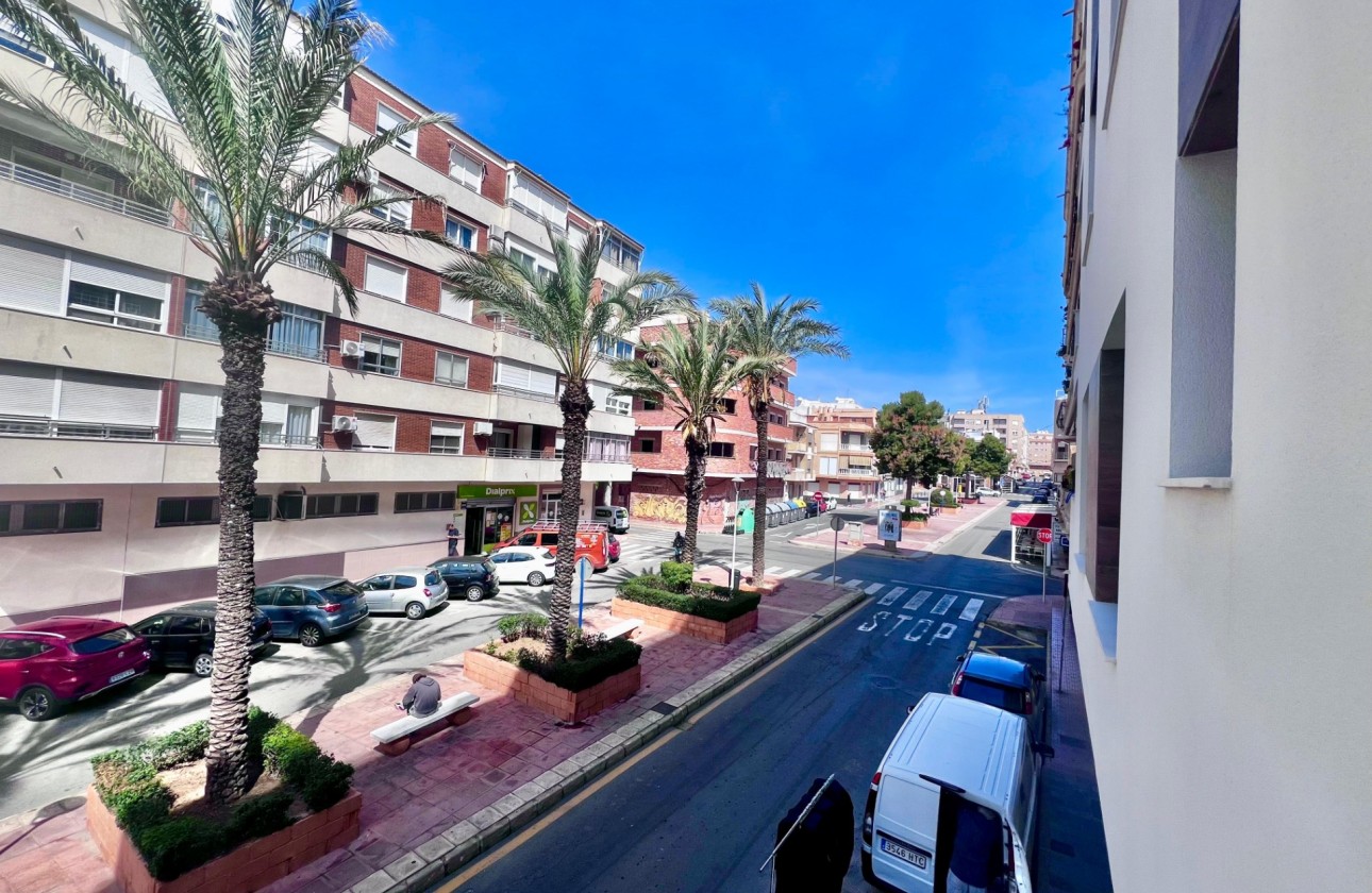 Reventa - Apartamento / piso - Torrevieja - torrevieja