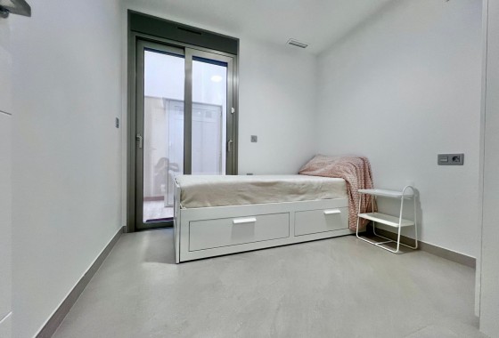 Reventa - Apartamento / piso - Torrevieja - torrevieja