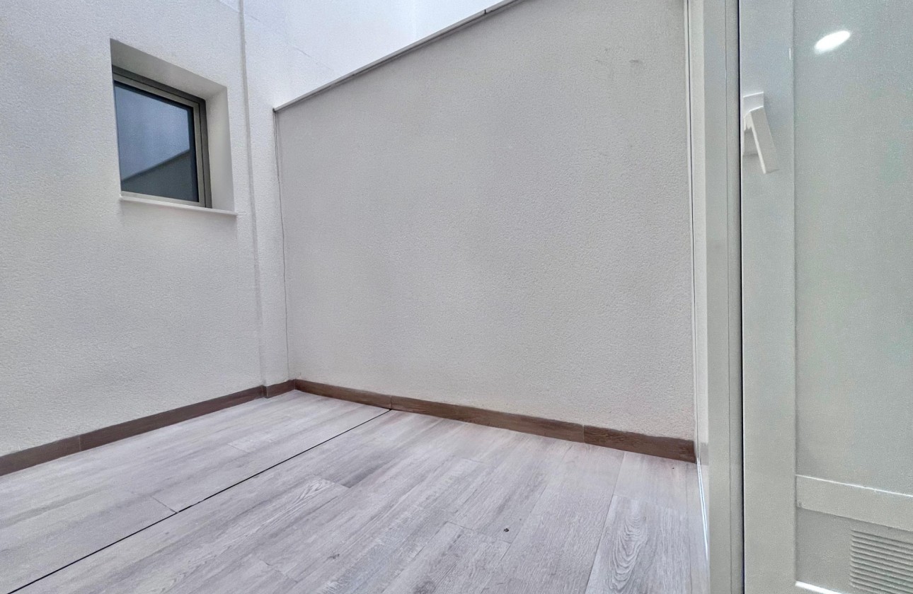 Reventa - Apartamento / piso - Torrevieja - torrevieja