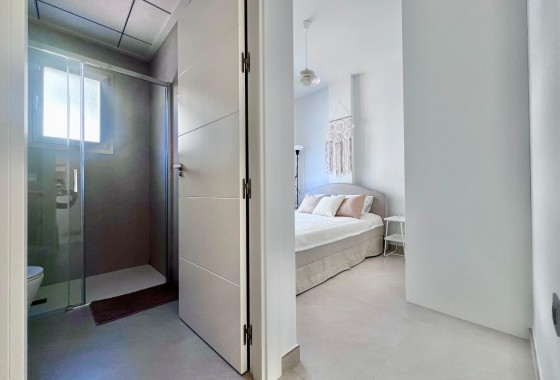 Reventa - Apartamento / piso - Torrevieja - torrevieja