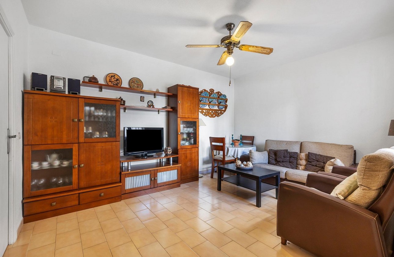 Resale - Villa - Torrevieja - Calas blanca