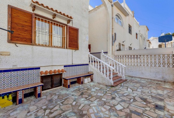 Resale - Villa - Torrevieja - Calas blanca
