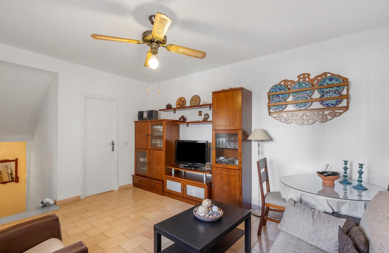 Resale - Villa - Torrevieja - Calas blanca