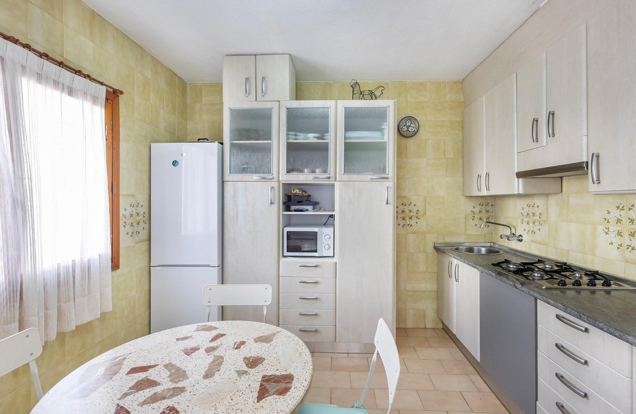 Resale - Villa - Torrevieja - Calas blanca