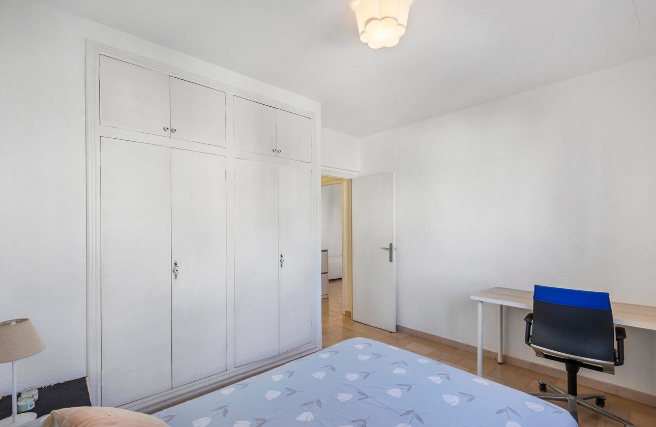 Resale - Villa - Torrevieja - Calas blanca