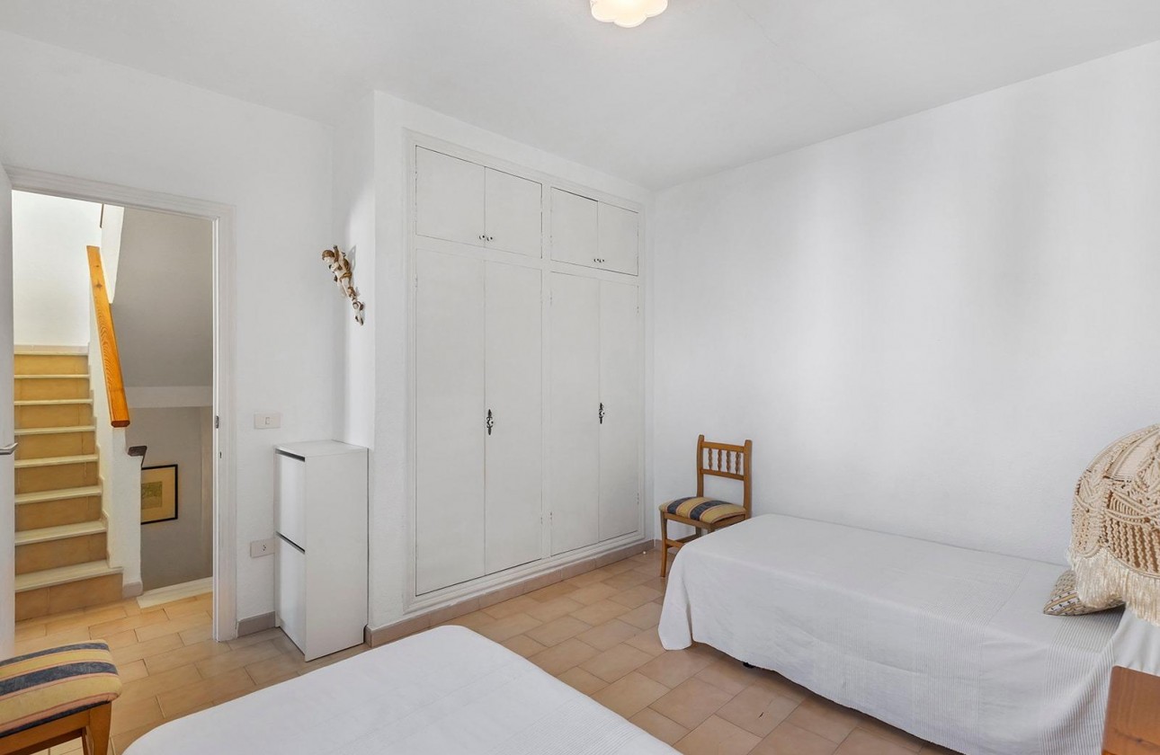 Resale - Villa - Torrevieja - Calas blanca