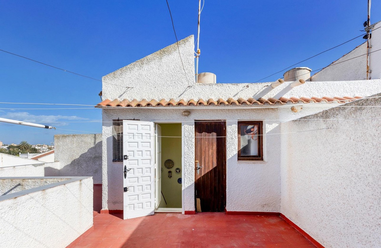 Resale - Villa - Torrevieja - Calas blanca