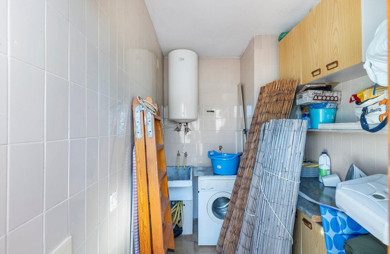 Resale - Villa - Torrevieja - Calas blanca