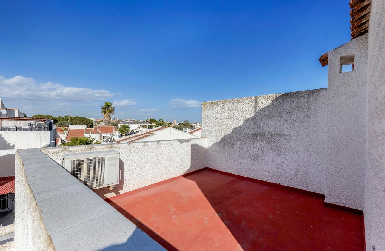 Resale - Villa - Torrevieja - Calas blanca