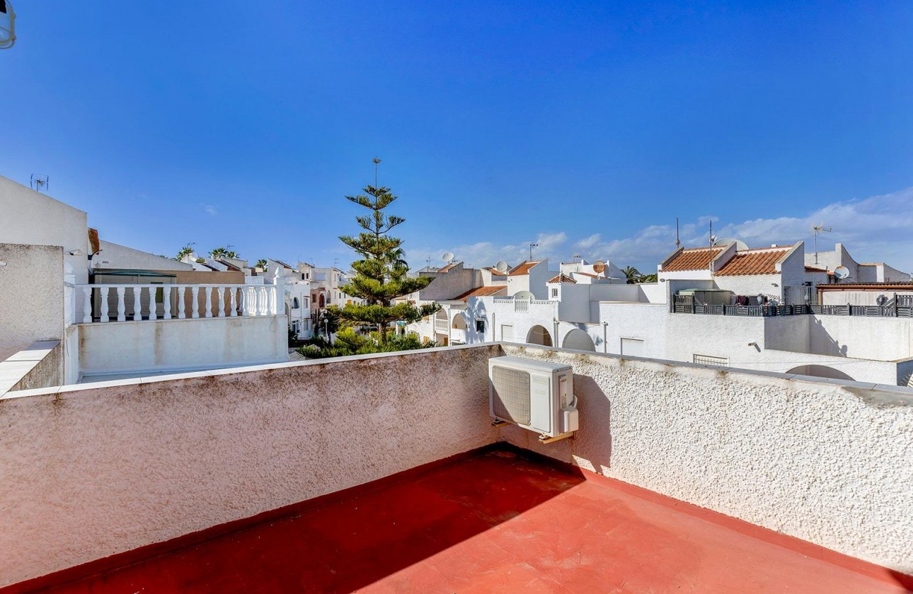 Resale - Villa - Torrevieja - Calas blanca