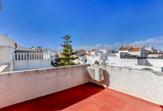 Resale - Villa - Torrevieja - Calas blanca